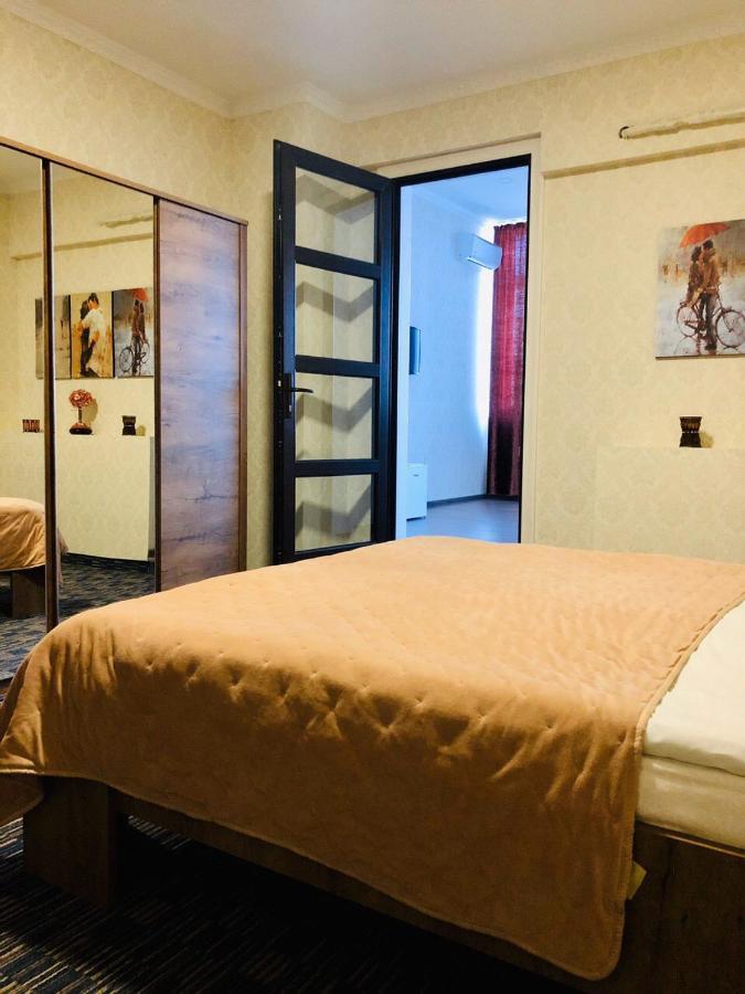 Arkpalmira Hotel Oldenburg Bagian luar foto