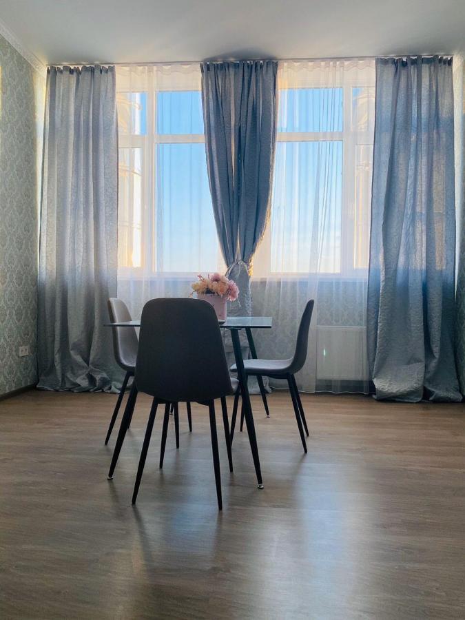 Arkpalmira Hotel Oldenburg Bagian luar foto