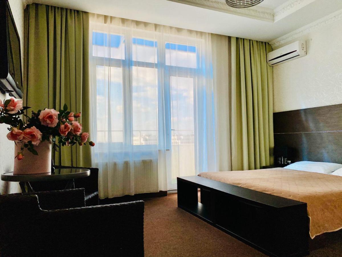 Arkpalmira Hotel Oldenburg Bagian luar foto