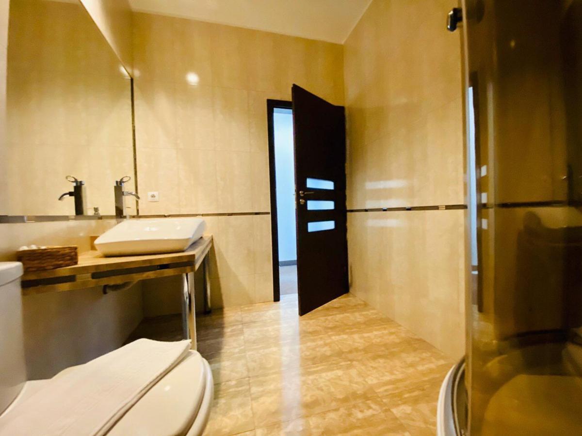 Arkpalmira Hotel Oldenburg Bagian luar foto