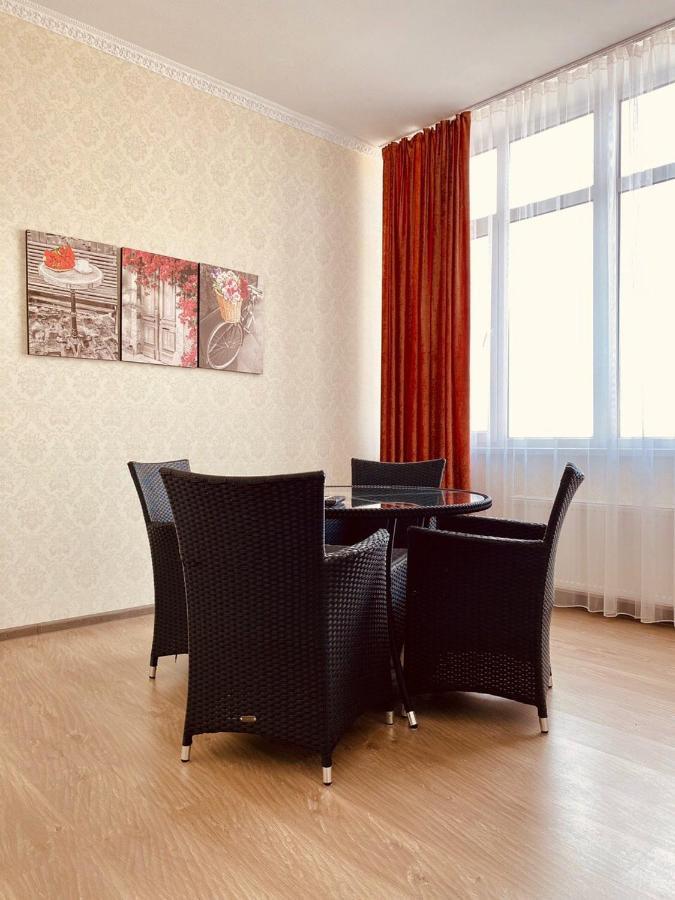 Arkpalmira Hotel Oldenburg Bagian luar foto